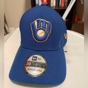 Milwaukee Brewers New Era 39thirty Medium-Large Men’s Baseball Cap. NWT